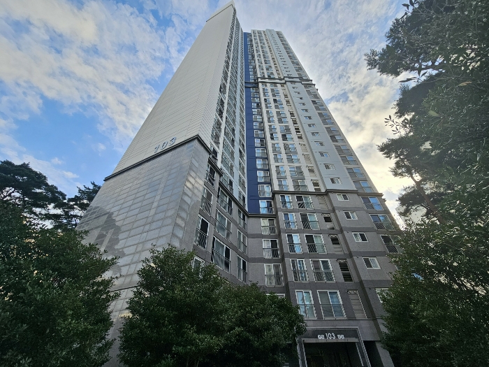 부산 연제구 더샵파크시티 42평 아파트 경매 정보