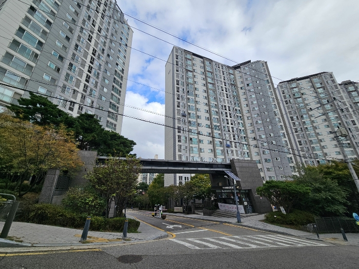 남산 조망권을 품은 래미안하이리버 특별 경매 매물