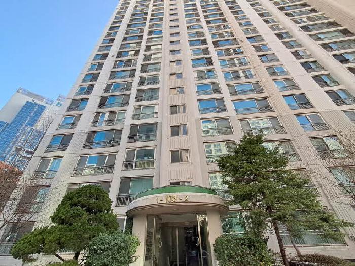 남산뷰와 역세권을 동시에! 용산구 이촌동 '강촌아파트' 경매 총정리