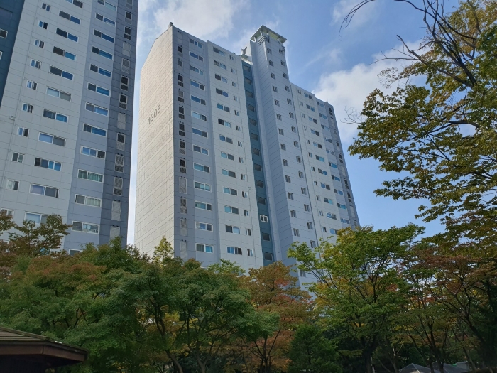 흥덕마을 경남아너스빌 아파트 경매, 최고층 48평 특별 매물 기회