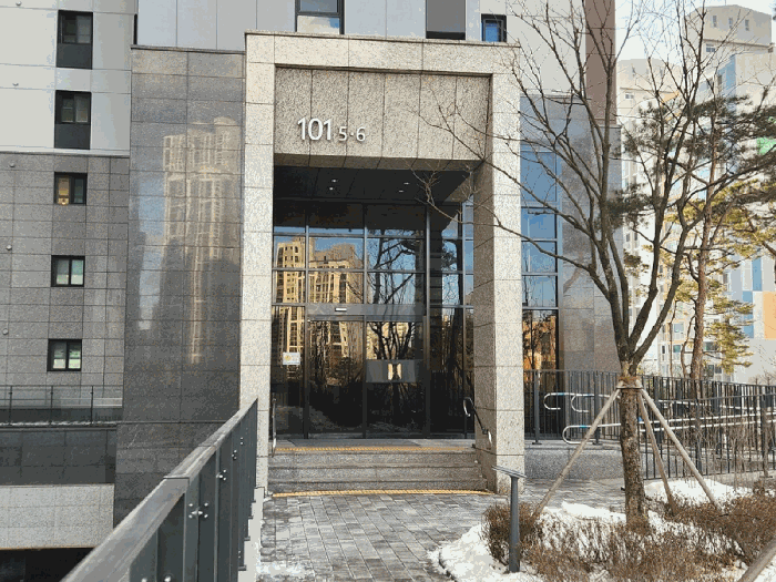 수원 화서역 푸르지오 30층 프리미엄 아파트 경매